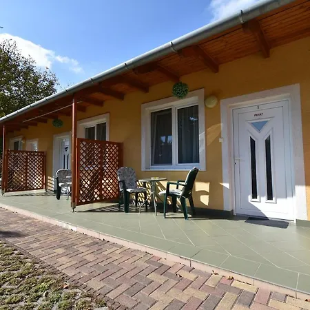 Levendula Apartman Agard * Гардонь